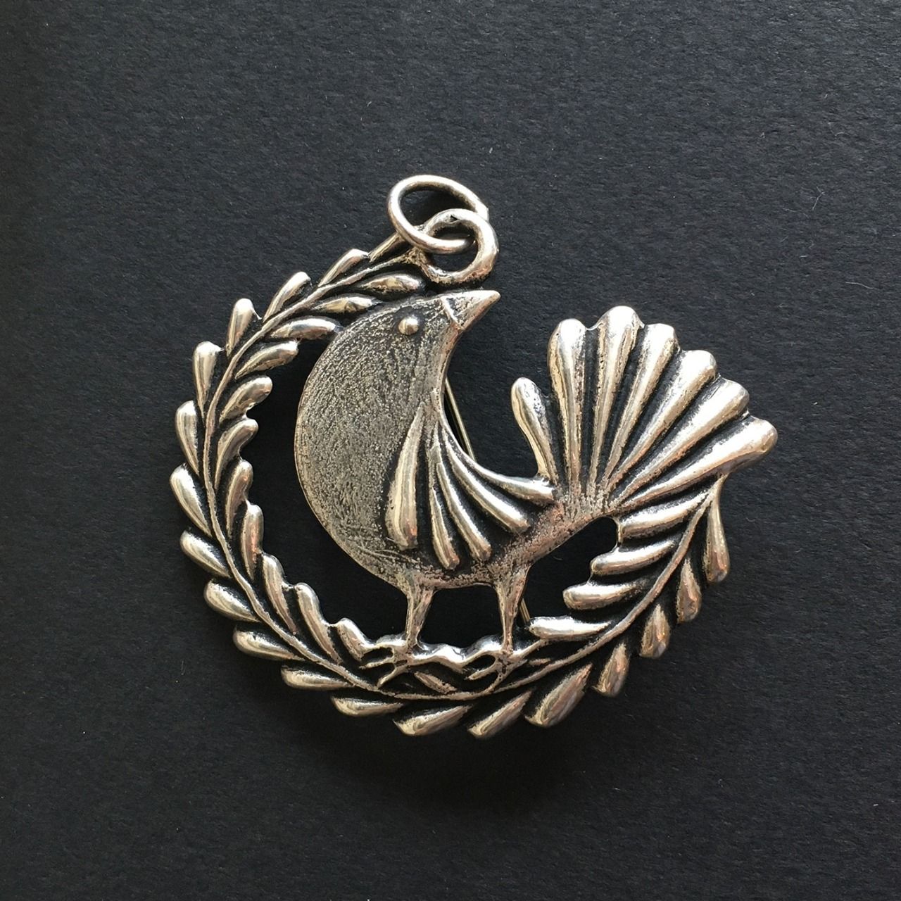 Broche-pendentif mixte argent 925/1000, "Ramage" (oiseau). Bijoux Toulhoat (Marie).