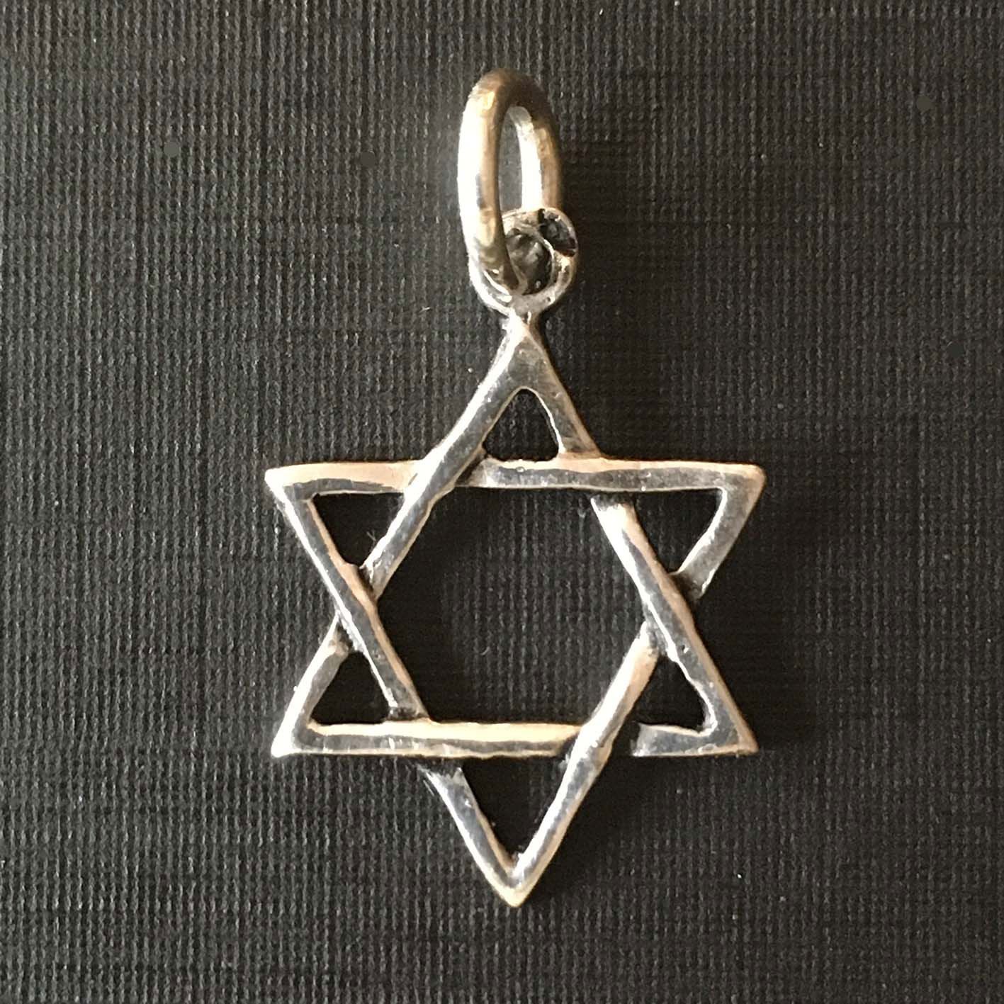 Pendentif étoile de David (pendentif maguen David) argent massif 925/1000. Bijoux Toulhoat.