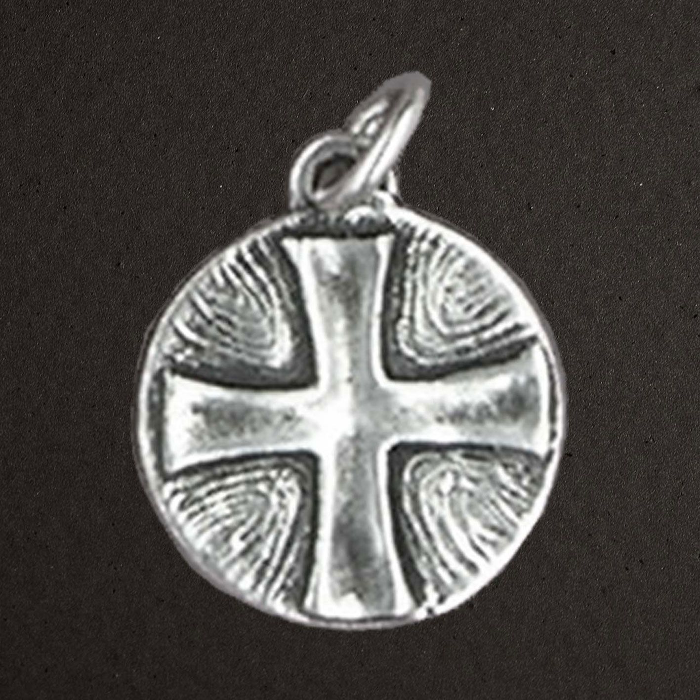 Médaille ronde, croix, argent massif 925/1000 réf. 03368, (bijoux Pierre Toulhoat).