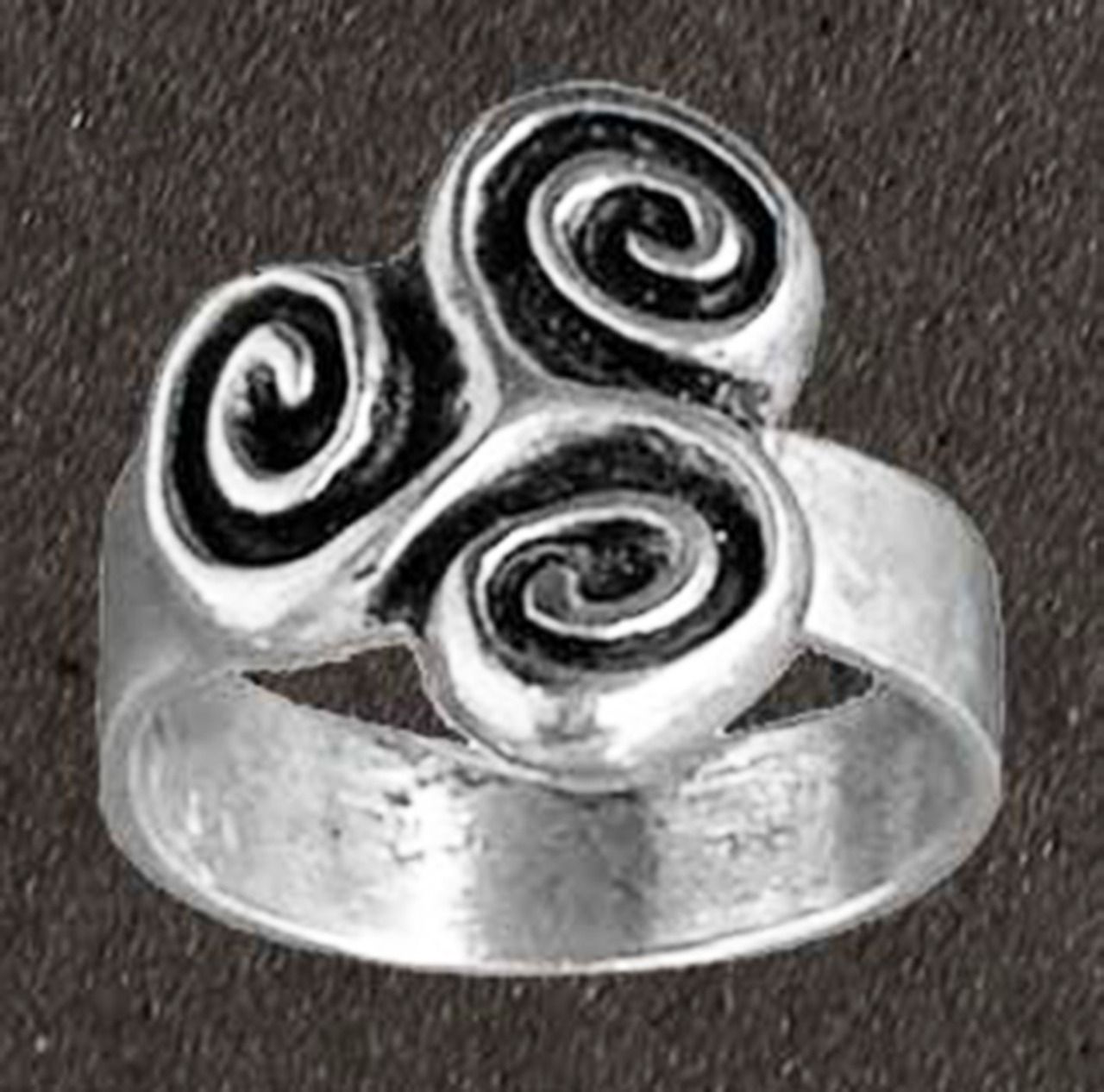 Bague chevalière ouverte argent massif 925/1000 réf. 08112. Triskel (bijoux Toulhoat).