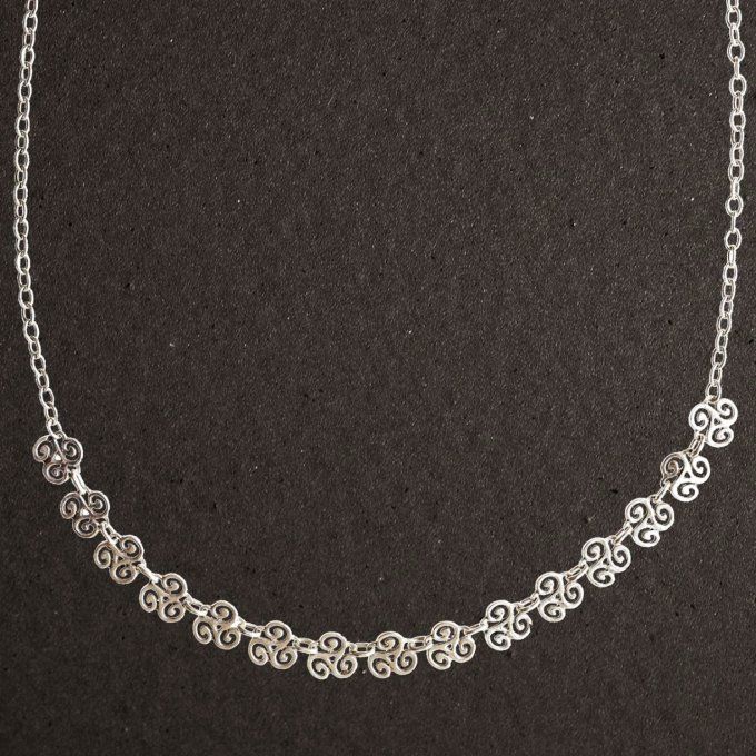 Collier argent massif 925/1000. Triskel ajouré. Bijoux Pierre Toulhoat.