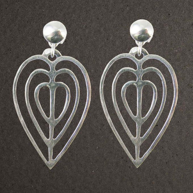 Pendants d'oreilles pour oreilles percées argent massif 925/1000. Bijoux Toulhoat. Cœurs ajourés.