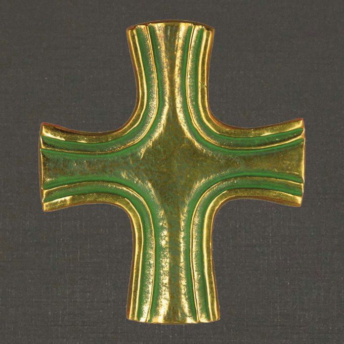 Croix murale ou croix de communion en bronze réf. 73037, croix petite à rainures symétriques.