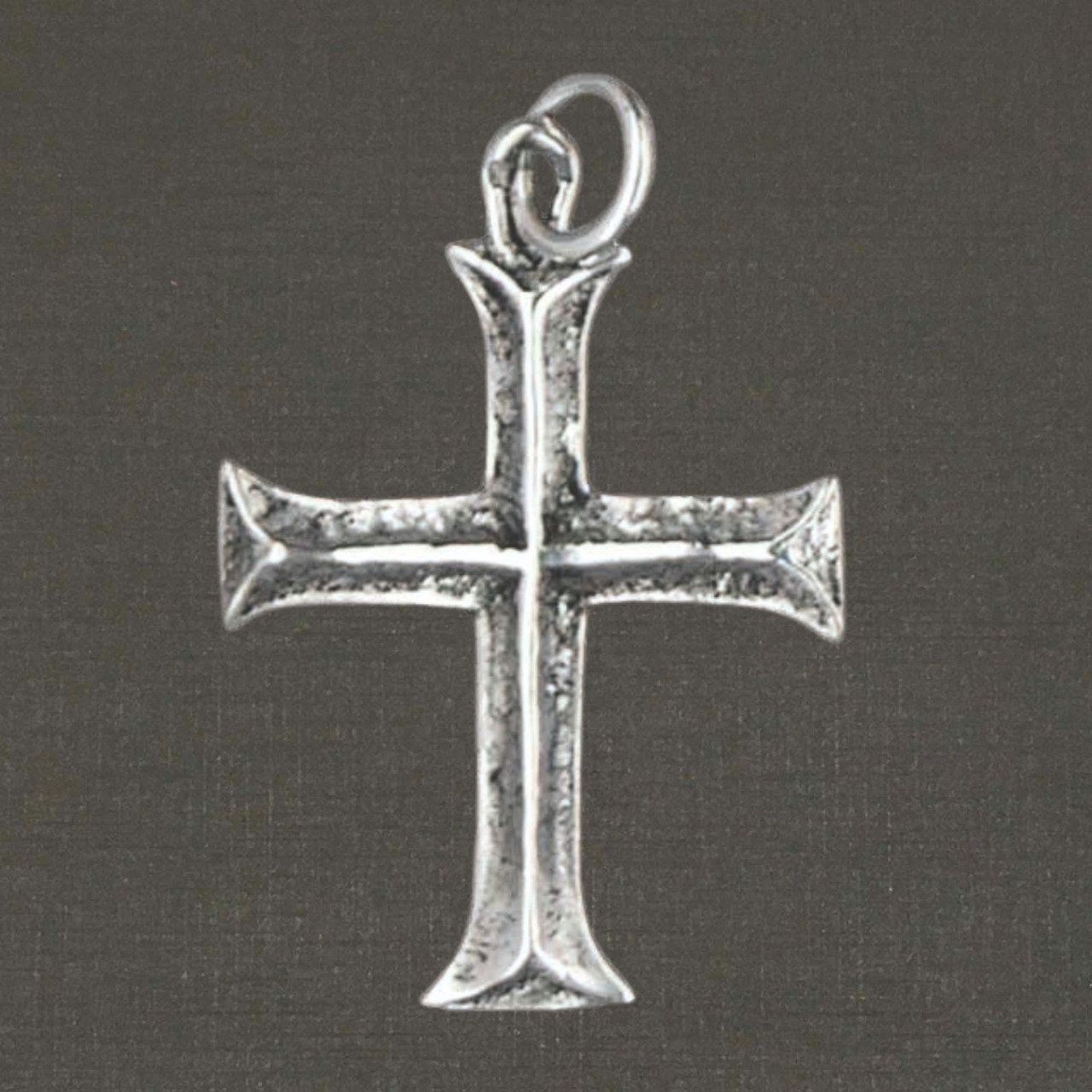 Croix "pentue" argent massif 925/1000 réf. 01117 (bijoux Toulhoat).