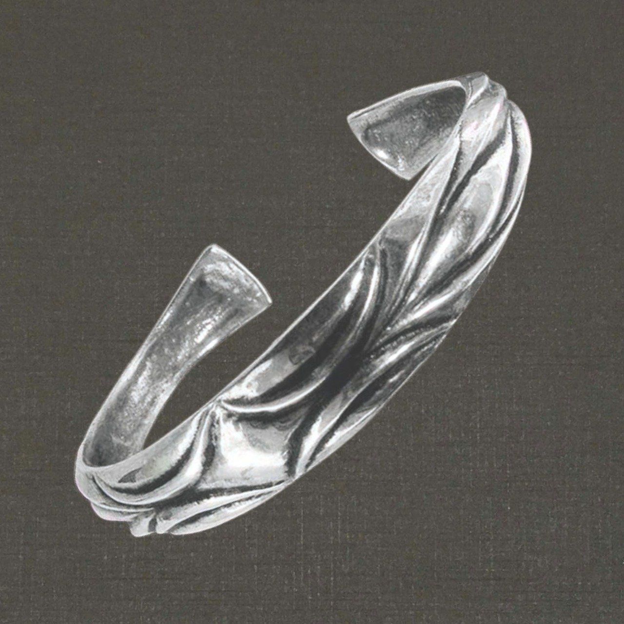 Bracelet ouvert argent massif 925/1000 réf. 05058, ciselure, bijoux Pierre Toulhoat.