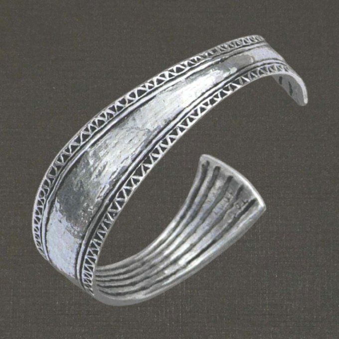 Bracelet ouvert argent massif 925/1000 réf. 05515 diadème, bijoux Pierre Toulhoat.