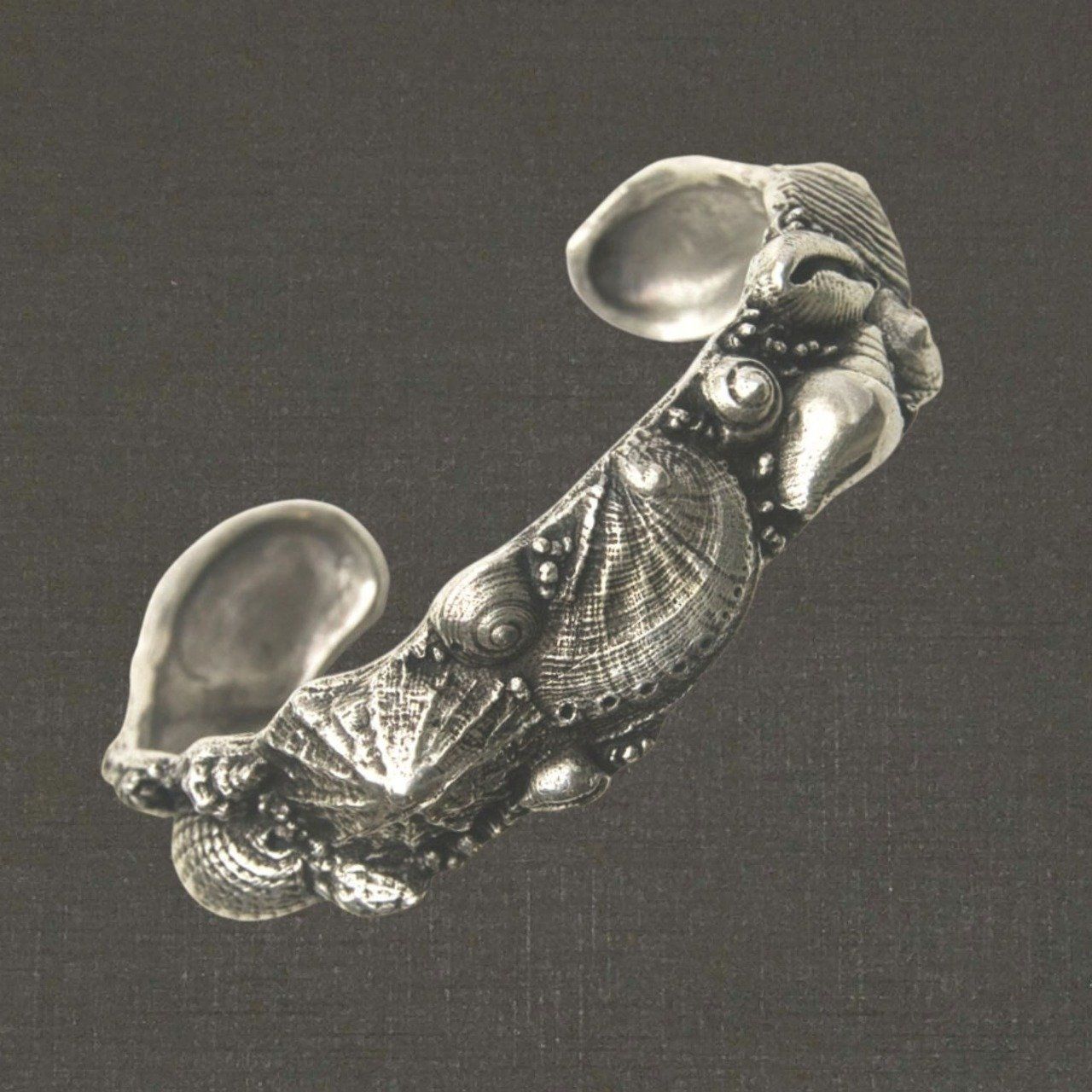 Bracelet ouvert argent massif 925/1000 réf. 05562G coquillages grand modèle, bijoux Pierre Toulhoat;