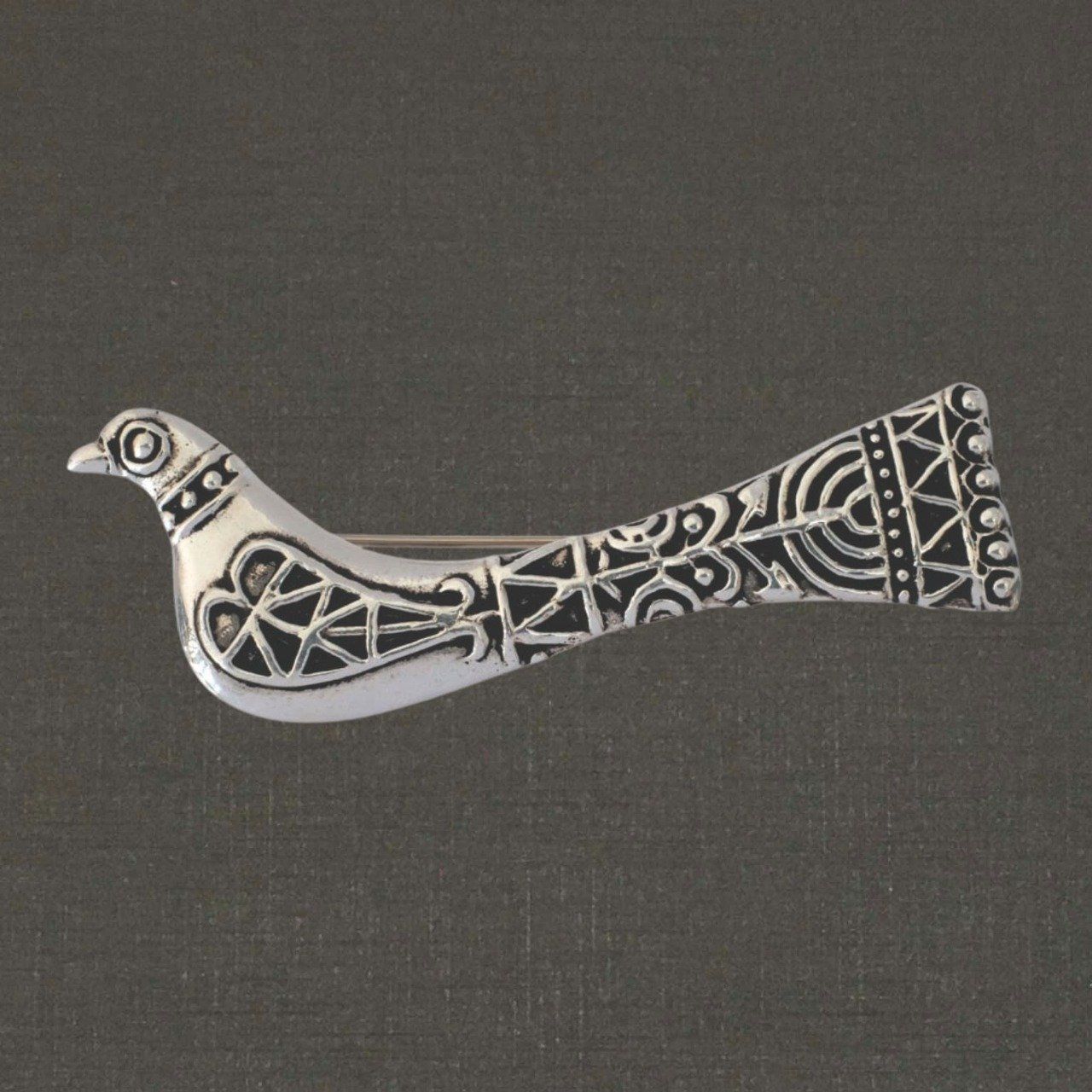 Broche argent massif 925/1000 réf. 06610 tourterelle. Bijoux Pierre Toulhoat.