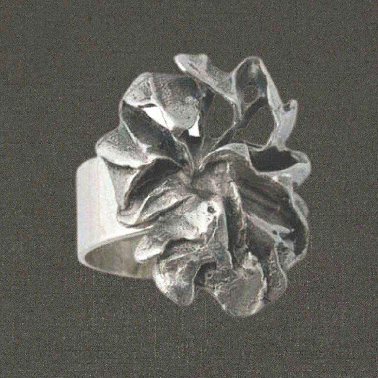 Bague ouverte réglable argent massif 925/1000 réf. 08539 petite rose, bijoux Pierre Toulhoat.