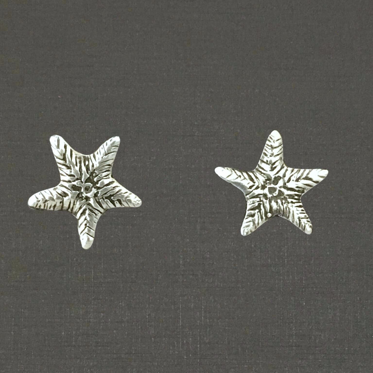 Boutons d'oreilles argent massif 925/1000 réf. 10059, étoiles (bijoux Toulhoat).