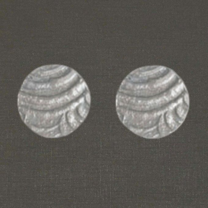 Boutons d'oreilles argent massif 925/1000 réf. 10082 Gavrinis, bijoux Pierre Toulhoat.