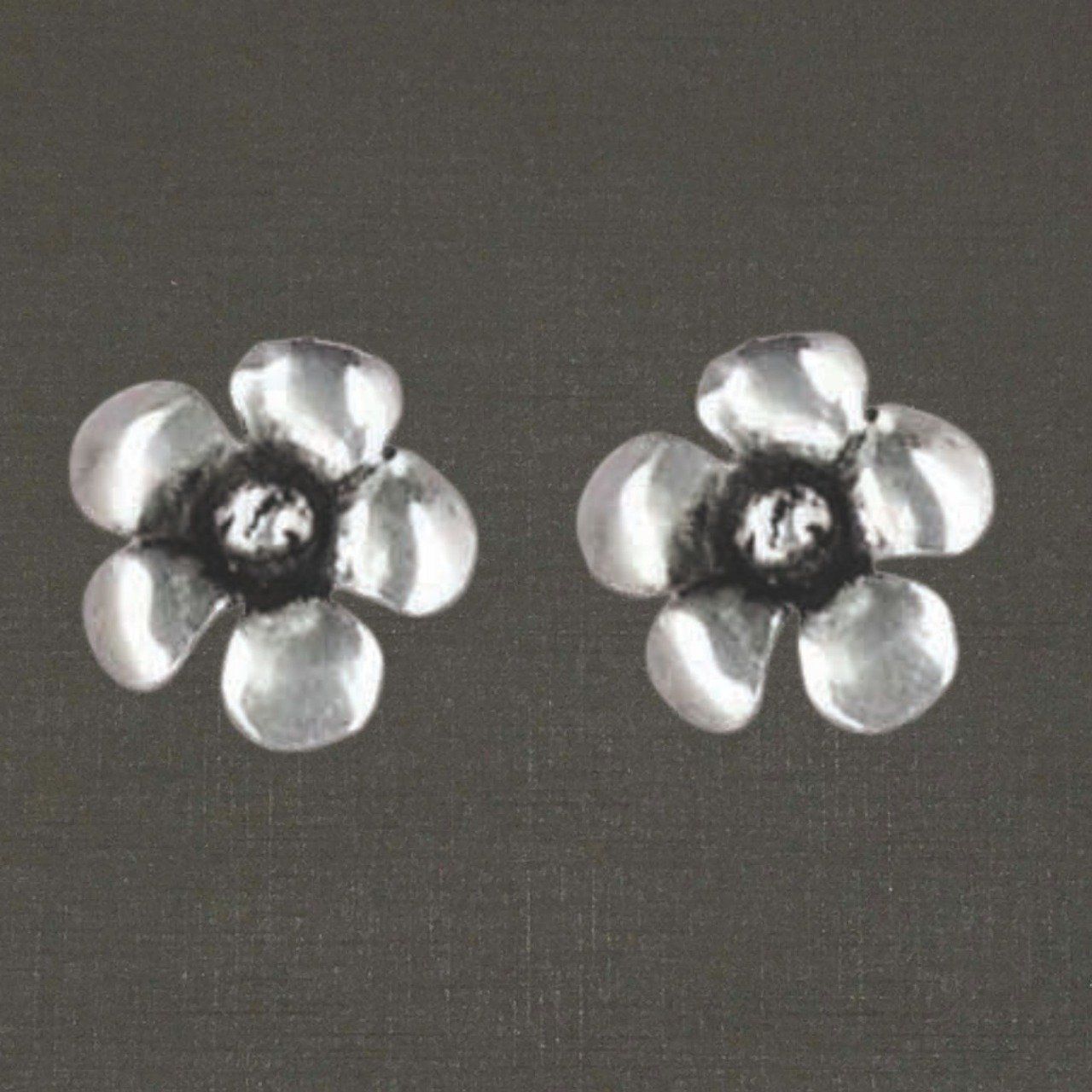 Clips boutons pour oreilles printemps argent massif 925/1000 réf. 12045, bijoux Pierre Toulhoat.