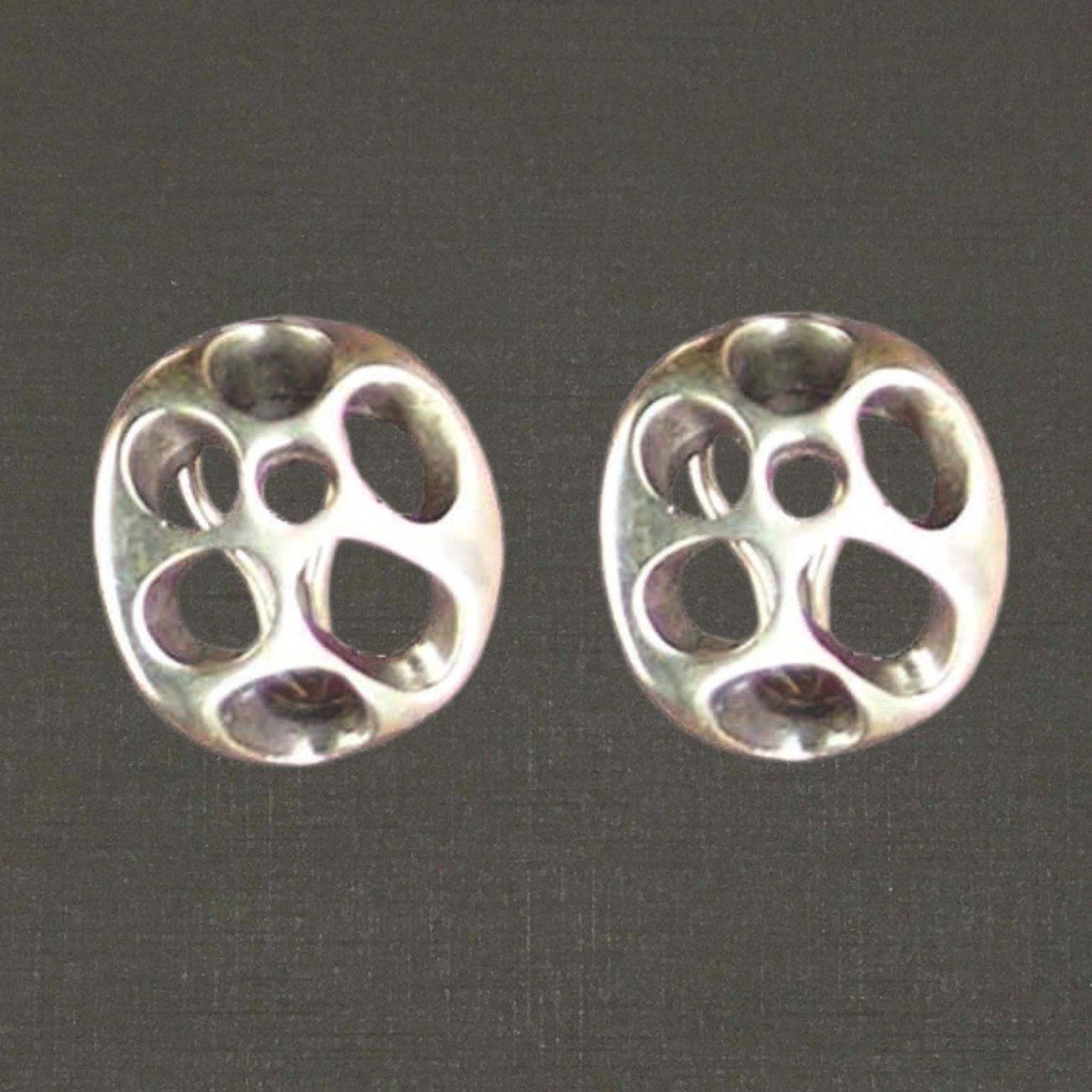Clips boutons à trous pour oreilles argent massif 925/1000 réf. 12098, bijoux Pierre Toulhoat.