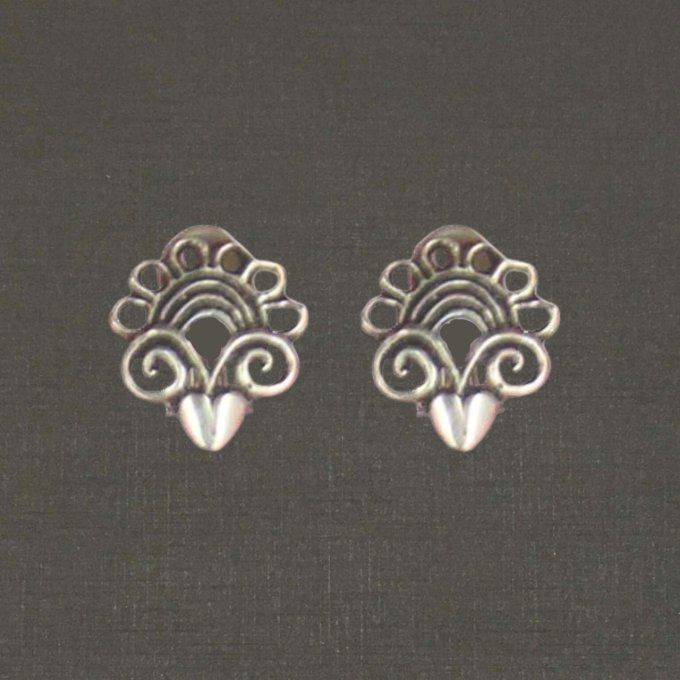 Clips boutons pour oreilles argent massif 925/1000 réf. 12765 fleurons, bijoux Pierre Toulhoat.