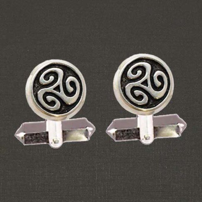 Boutons de manchette argent massif 925/1000 réf.18169, triskel rond 13 mm dia (bijoux Toulhoat).